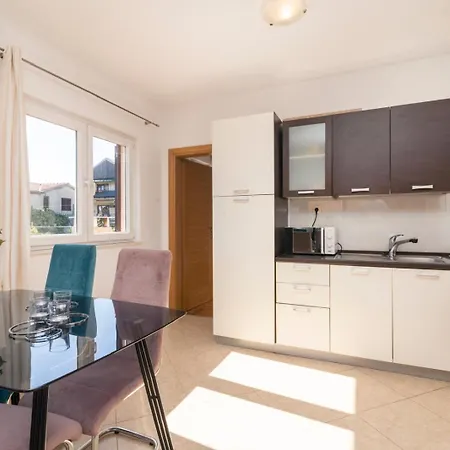841-2 Apartman